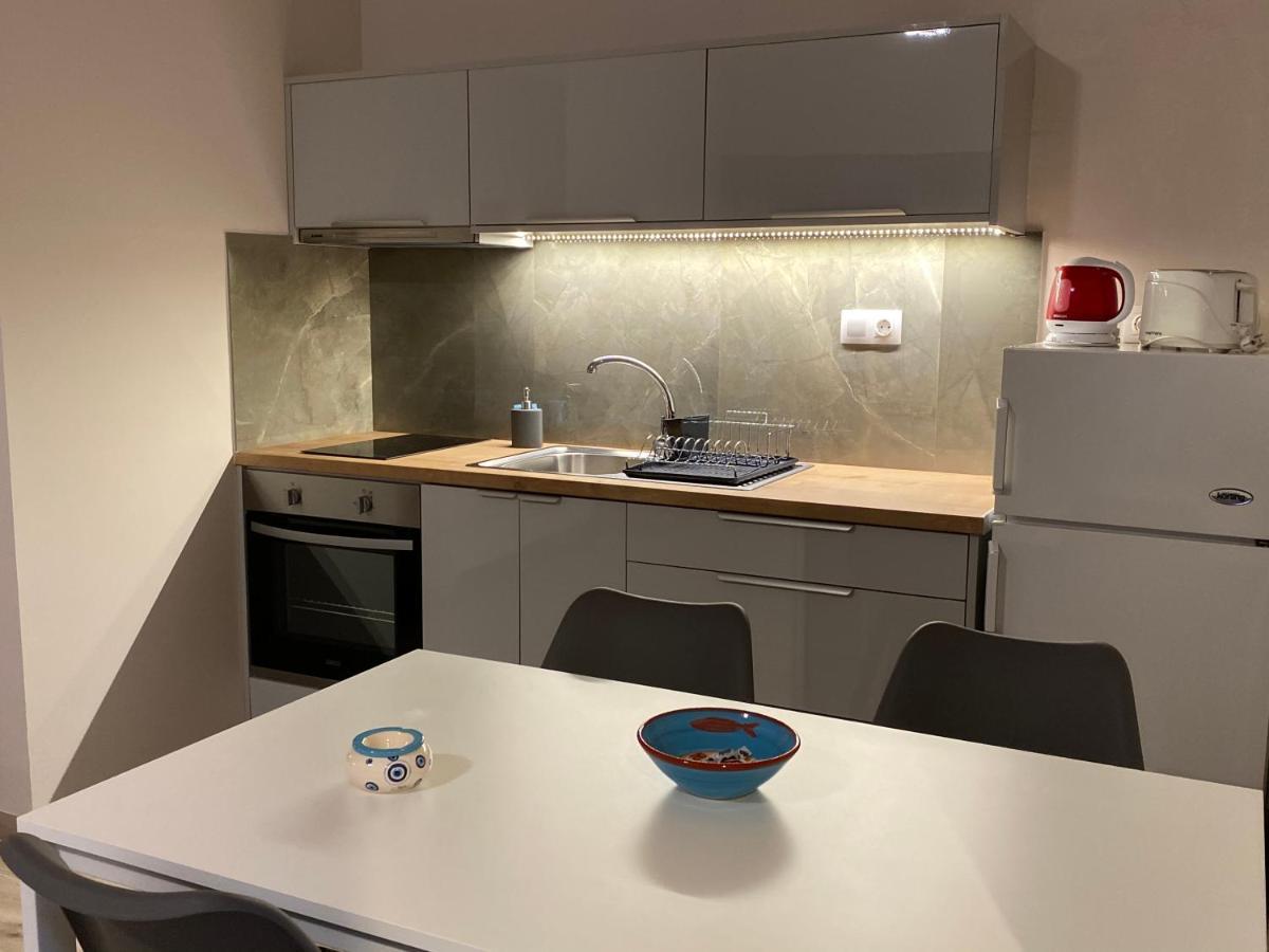 Thalassa Apartment *