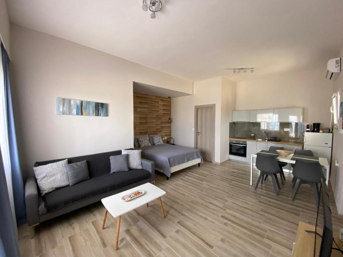 Thalassa Apartment